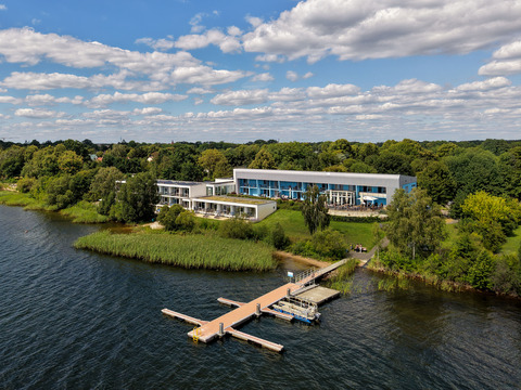 Luftaufnahme Strandhotel, Foto: Julia Kussatz